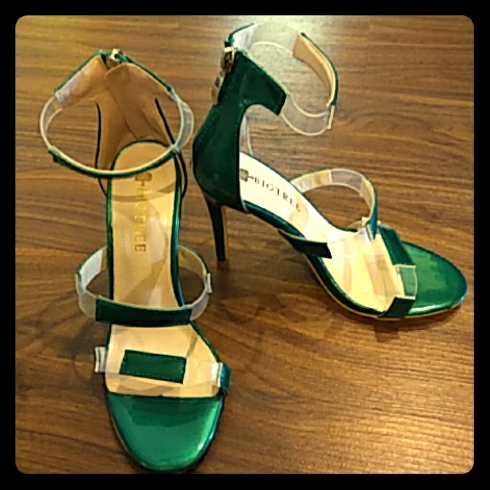 Women's green shoes
